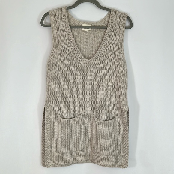 Wilfred Aritzia 100% Wool Sleeveless Chartres Sweater Top - Picture 1 of 7